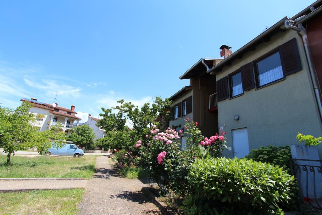 Apartment Mitton 2 Rovinj Exterior photo